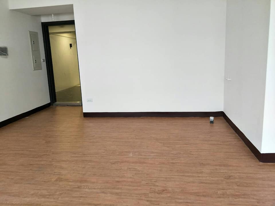 板橋塑膠地磚地板施做