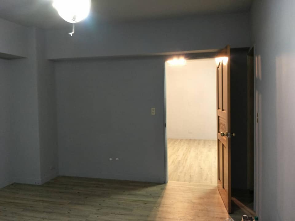 台北木紋塑膠地磚及油漆施做