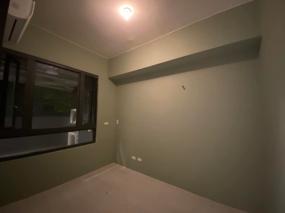 新北房間跳色油漆施做