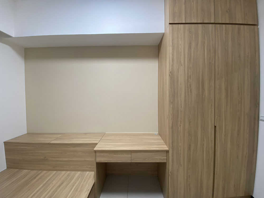 林口案場木皮透明漆施工、牆面跳色施工